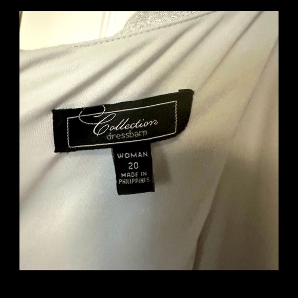 DRESS BARN plus size 20 holiday/wedding.Silver threaded top/black pleated bottom - Picture 6 of 6